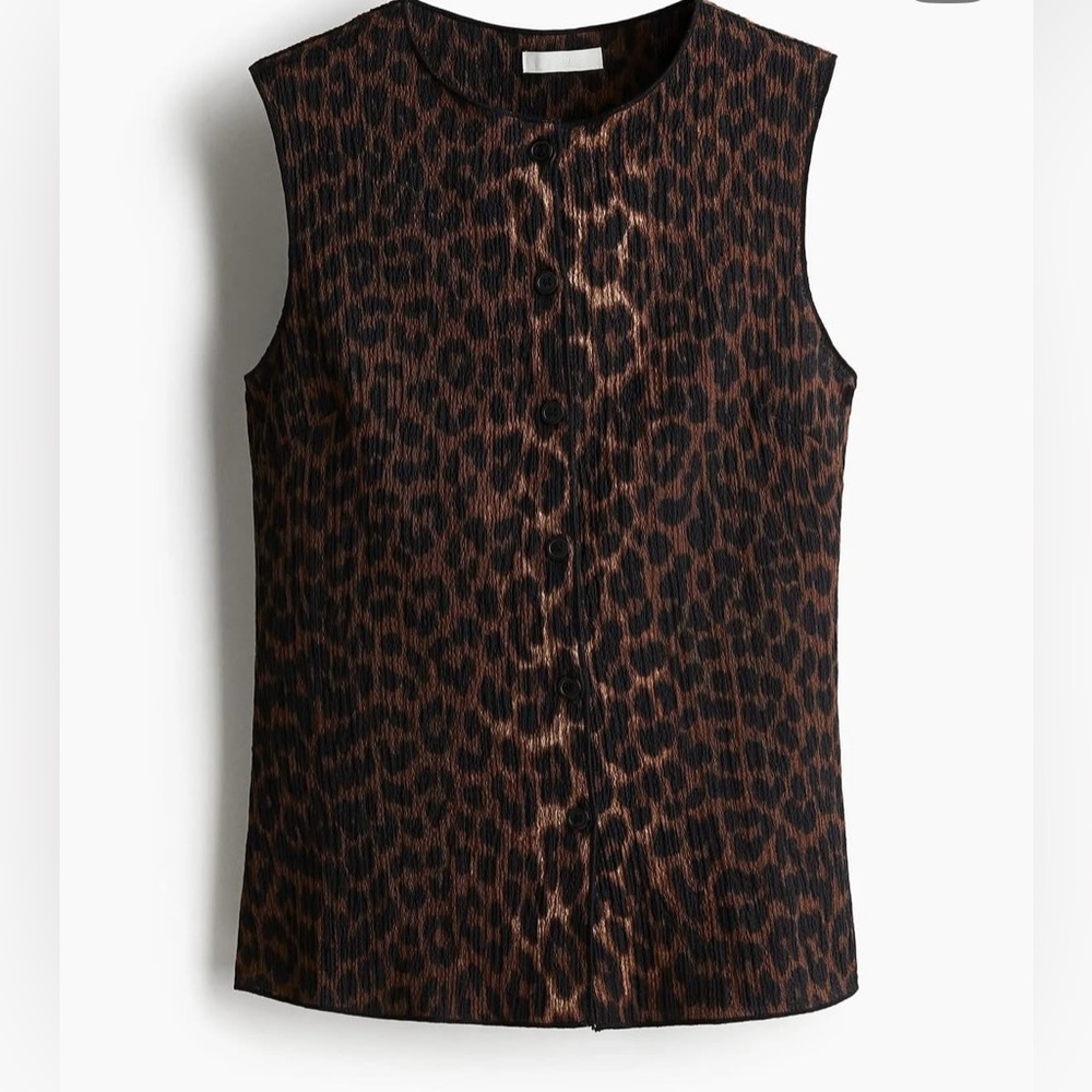 H&M Brown and Black Leopard Print Sleeveless Button-Down Top